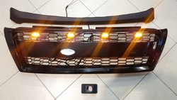 LC150 2014- решетка с габаритными огнями