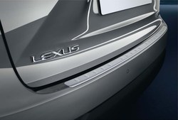 Накладка на задний бампер lexus NX