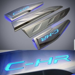 Молдинги на двери с подсветкой и логотипом c-hr