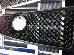 Решетка радиатора черная LC150 в стиле Bentley со значком